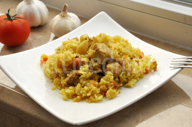 Pilaf med svinekjøtt