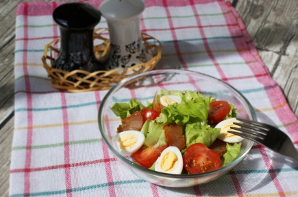 Salat med carpaccio og sitronsaft