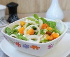 Salat med gresskar, ruccola og fetaost