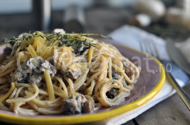 Kremet pasta med sjampinjong og aubergine